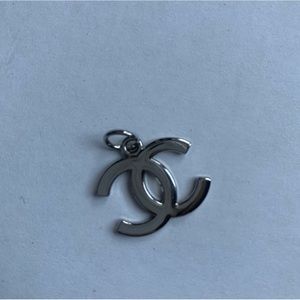 CC Silver Zipper Pull